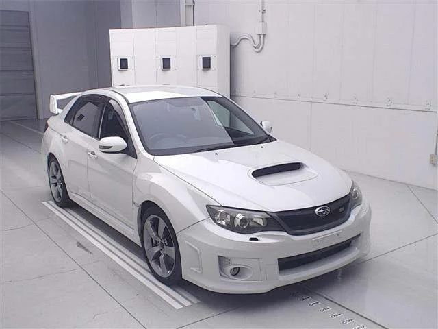 Subaru IMPREZA — фото 1