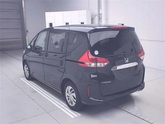 Honda FREED — фото 2