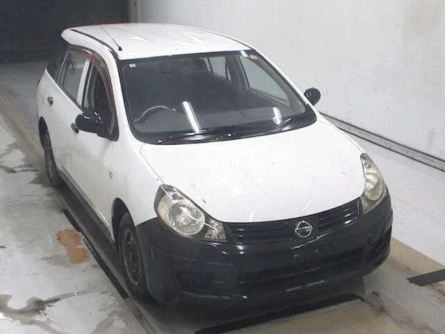 Nissan AD