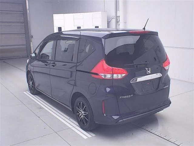 Honda FREED — фото 2