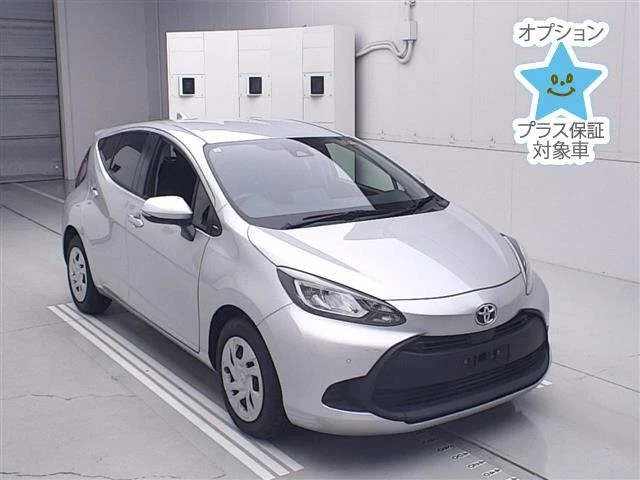 Toyota AQUA — фото 1