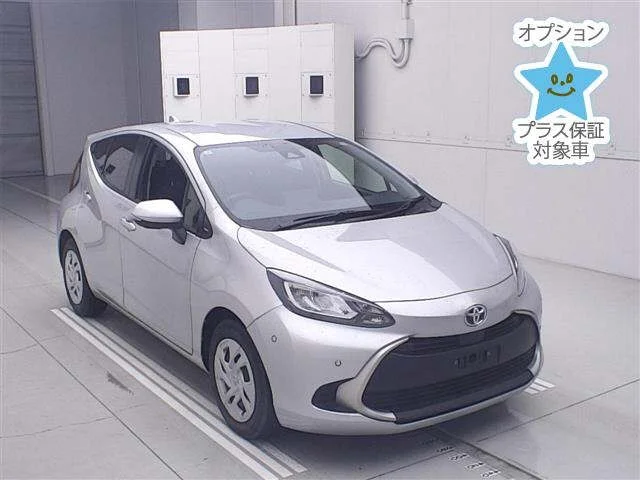 Toyota AQUA — фото 1