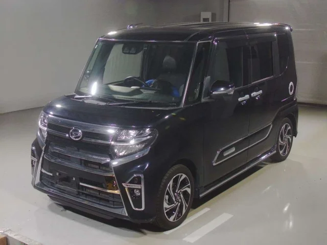 Daihatsu TANTO — фото 1