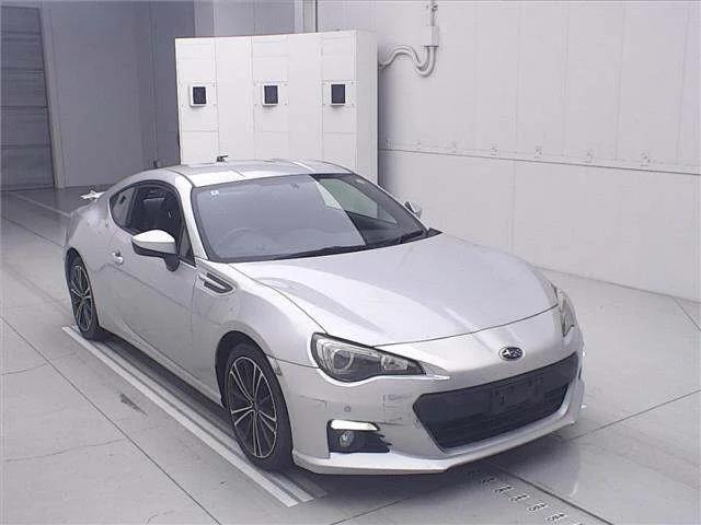 Subaru BRZ — фото 1