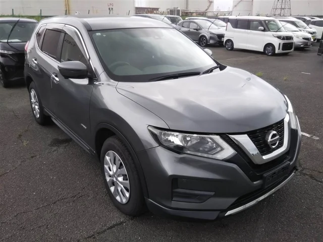 Nissan X-TRAIL