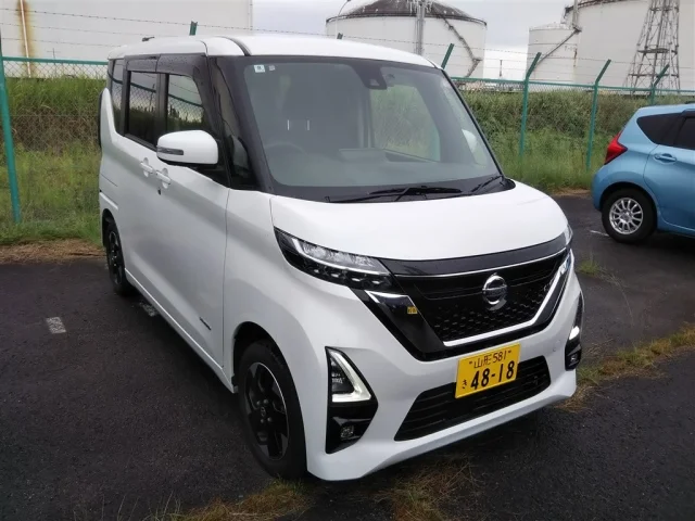 Nissan ROOX