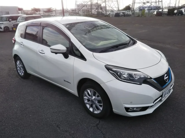 Nissan NOTE — фото 1
