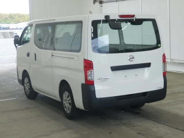 Nissan CARAVAN VAN — фото 2