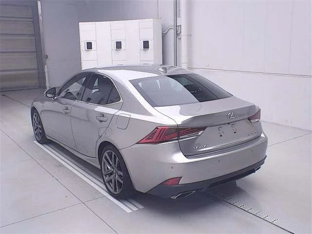Lexus IS — фото 2