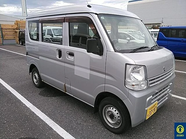 Mitsubishi MINICAB VAN