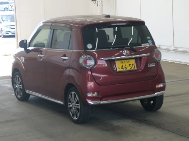 Daihatsu CAST — фото 2