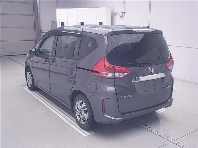 Honda FREED — фото 2