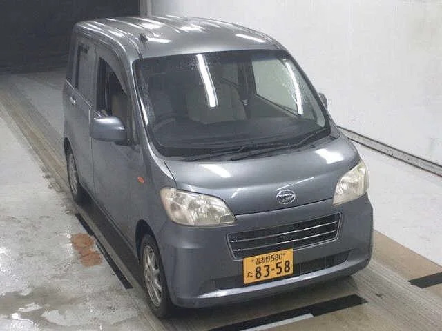 Daihatsu TANTO EXE