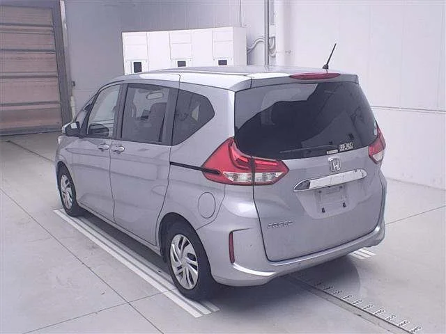Honda FREED — фото 2