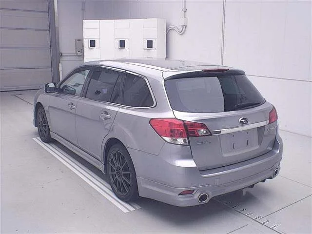 Subaru LEGACY — фото 2