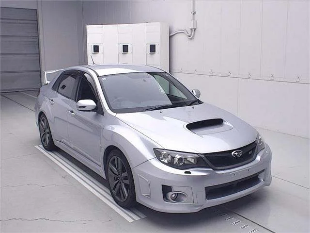 Subaru IMPREZA — фото 1