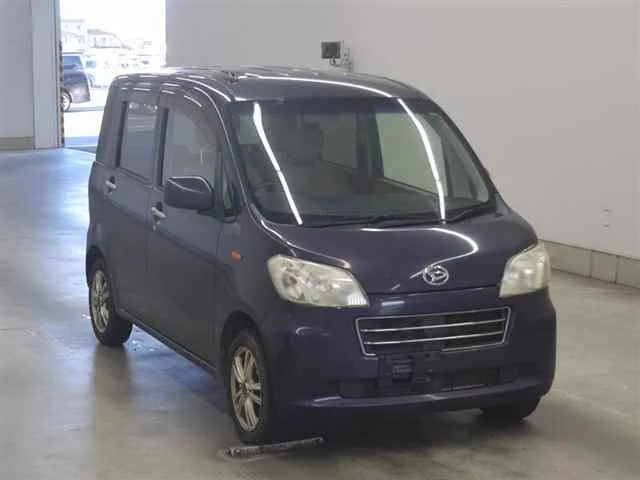 Daihatsu TANTO EXE — фото 1