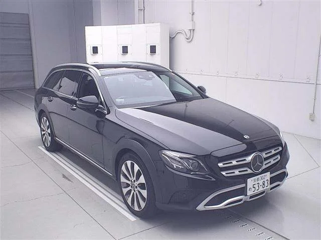 Mercedes-Benz E CLASS WAGON — фото 1