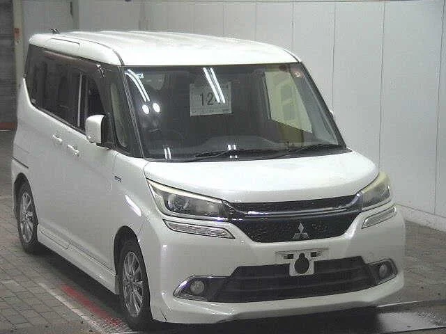 Mitsubishi DELICA D2