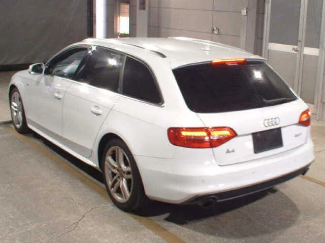 Audi A4 — фото 2