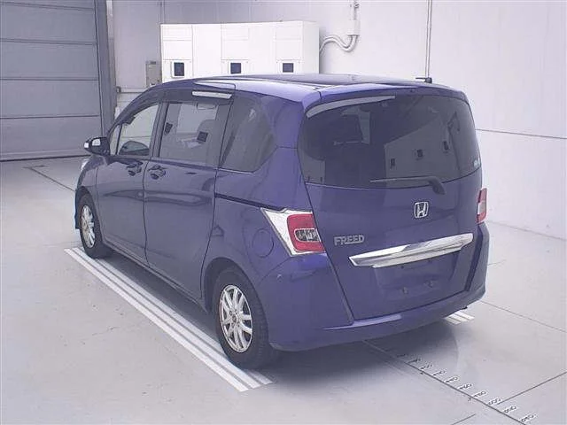 Honda FREED — фото 2