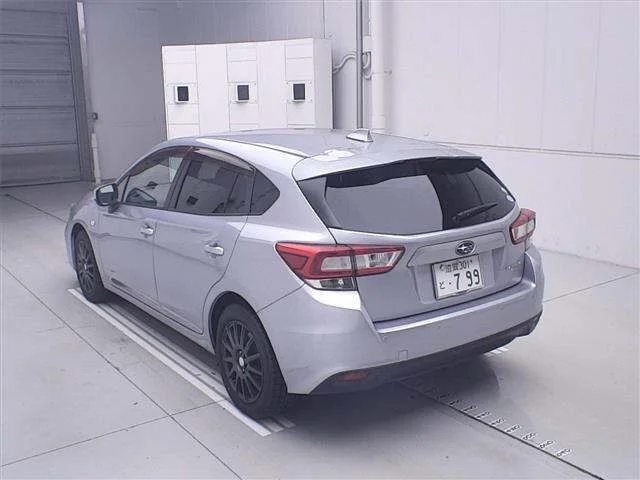 Subaru IMPREZA — фото 2