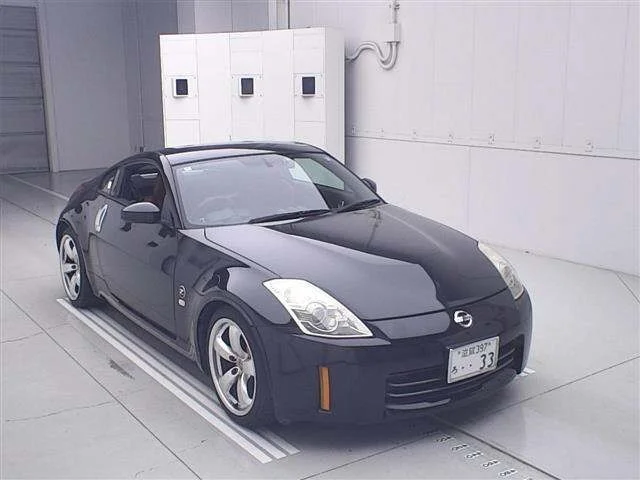 Nissan FAIRLADYZ — фото 1
