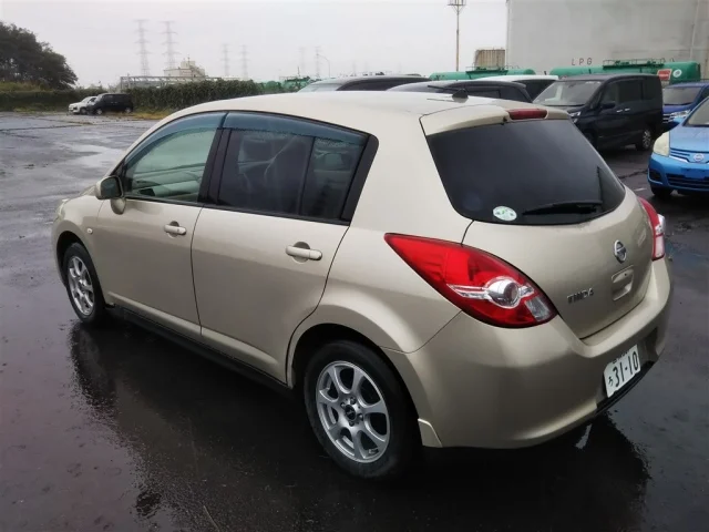 Nissan TIIDA — фото 2