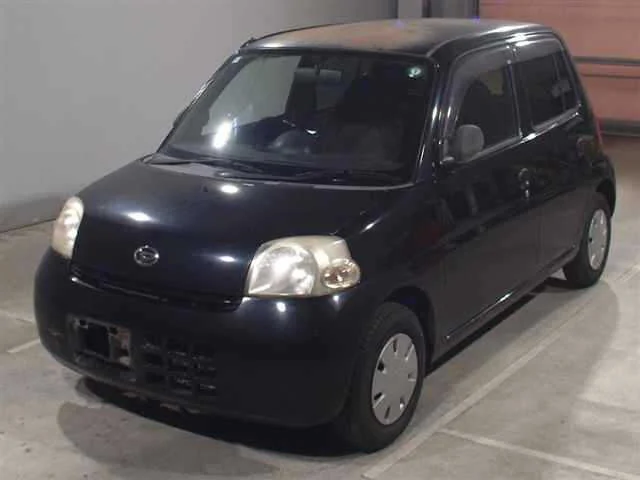 Daihatsu ESSE