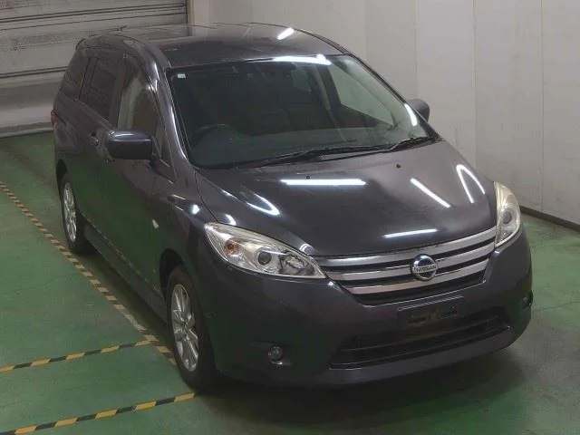 Nissan LAFESTA