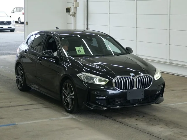BMW 1-Series — фото 1