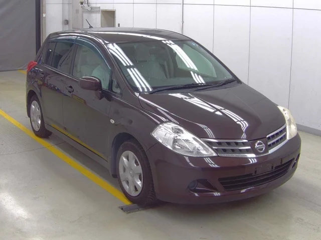 Nissan TIIDA
