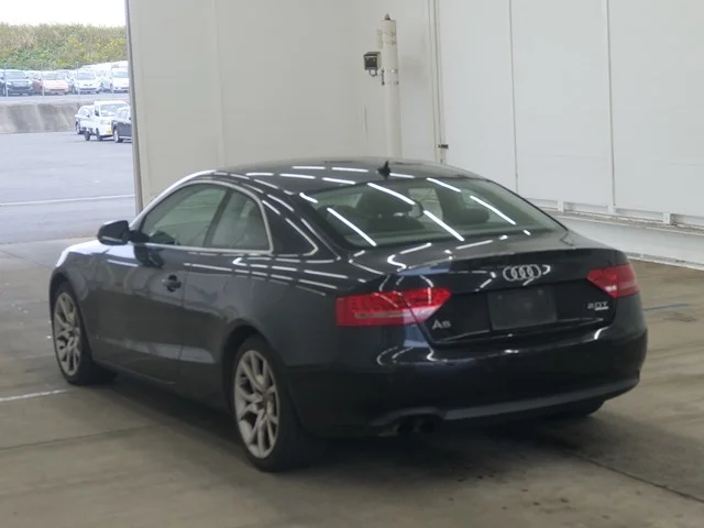 Audi A5 — фото 2