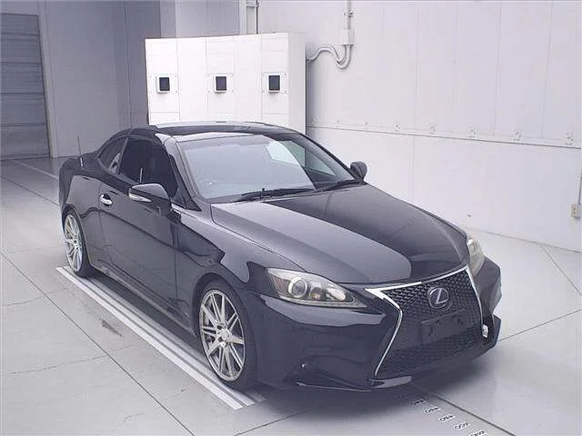 Lexus IS — фото 1