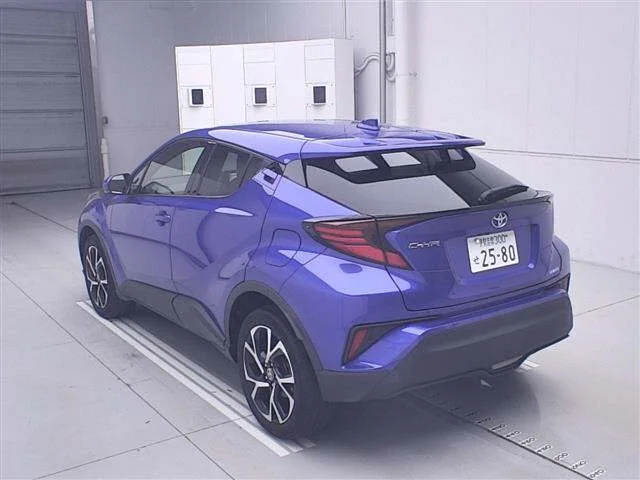 Toyota C-HR — фото 2