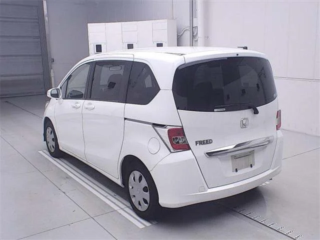 Honda FREED — фото 2
