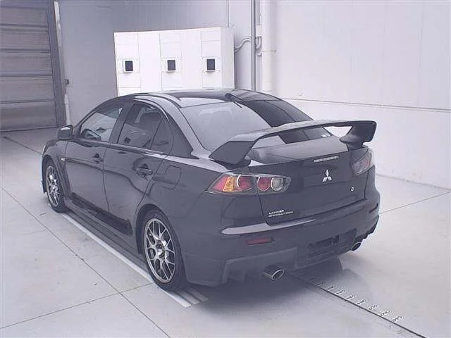Mitsubishi Lancer — фото 2