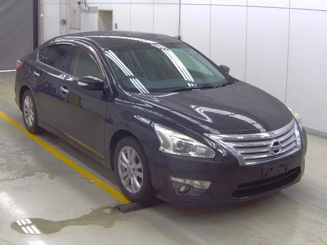 Nissan TEANA
