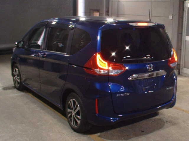 Honda FREED — фото 2