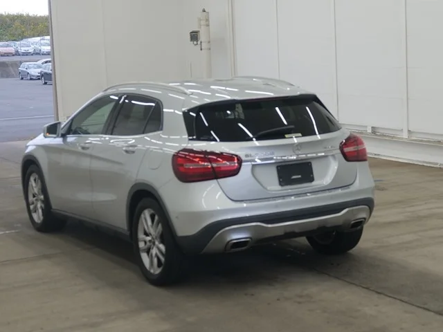 Mercedes-Benz GLA CLASS — фото 2