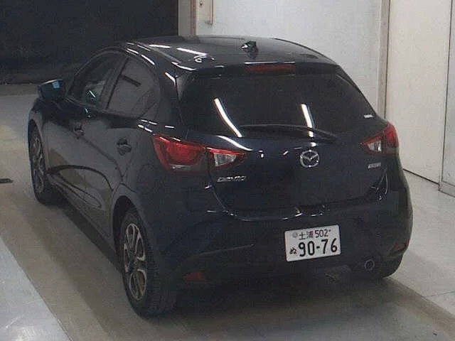 Mazda DEMIO — фото 2