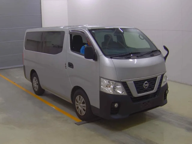 Nissan CARAVAN VAN — фото 1
