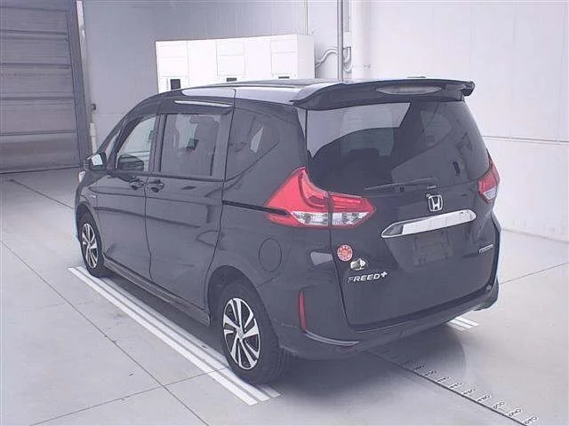 Honda FREED — фото 2