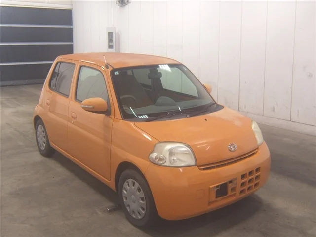 Daihatsu ESSE