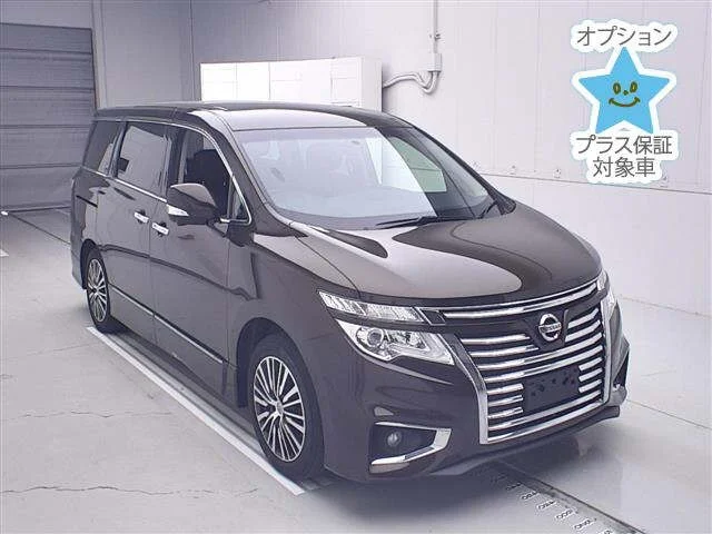 Nissan ELGRAND — фото 1