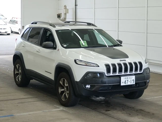 Chrysler JEEP CHEROKEE — фото 1