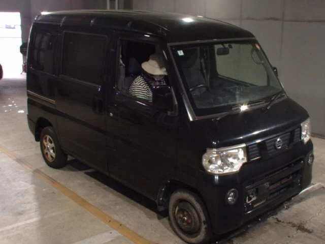 Nissan CLIPPER VAN