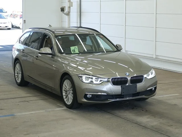 BMW 3-Series — фото 1