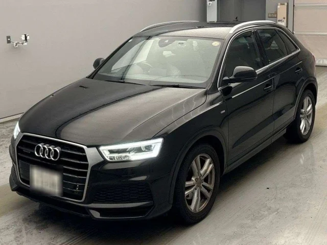 Audi Q3 — фото 1