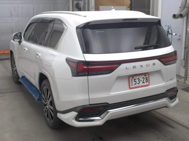 Lexus LX — фото 2